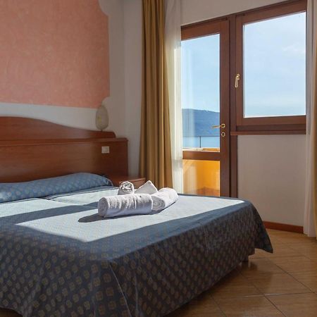 Hotel Piccolo Paradiso Toscolano-Maderno Esterno foto