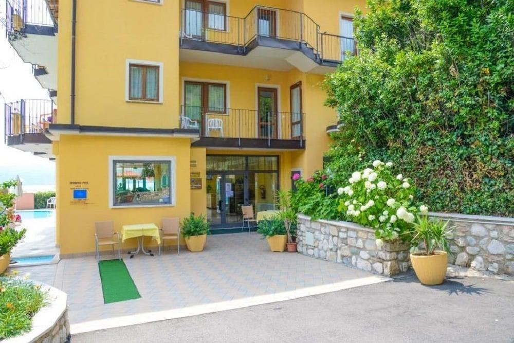 Hotel Piccolo Paradiso Toscolano-Maderno Esterno foto