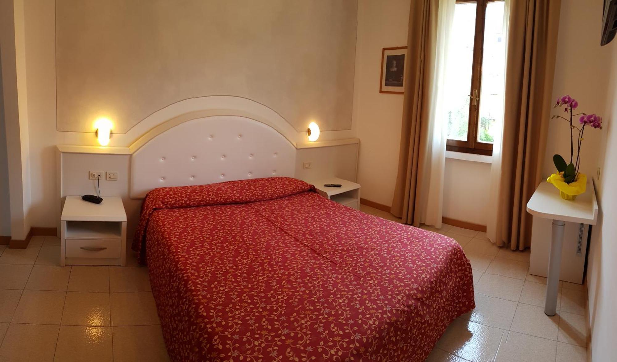 Hotel Piccolo Paradiso Toscolano-Maderno Esterno foto