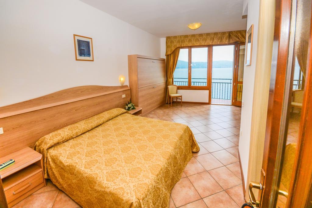 Hotel Piccolo Paradiso Toscolano-Maderno Esterno foto